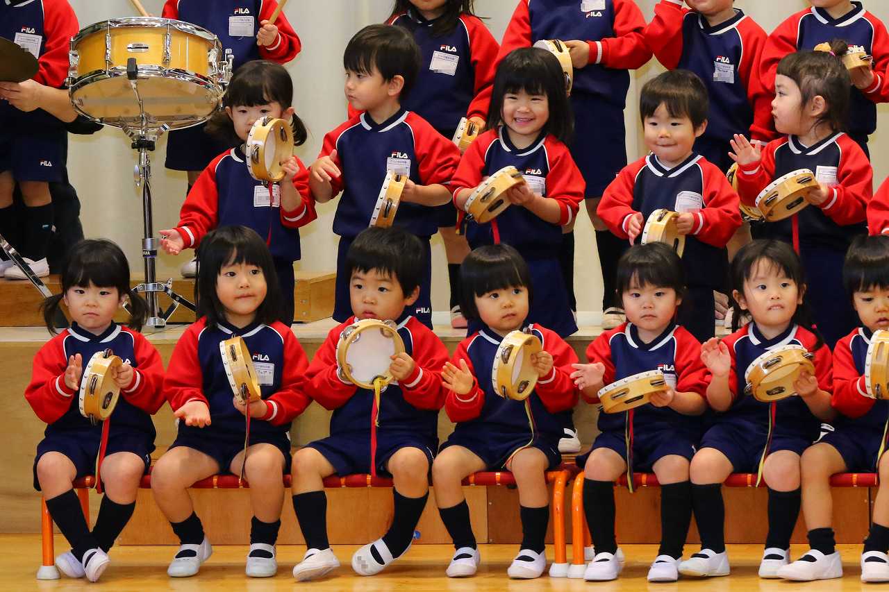 ２歳児 音楽リズム発表会 合奏・合唱の部 - さくら学園保育園